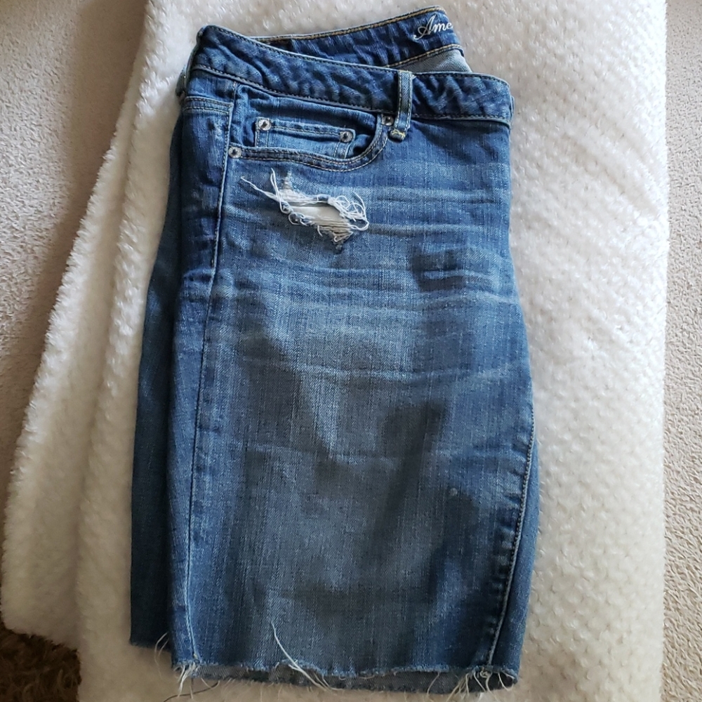American Eagle shorts - Picture 2 of 5